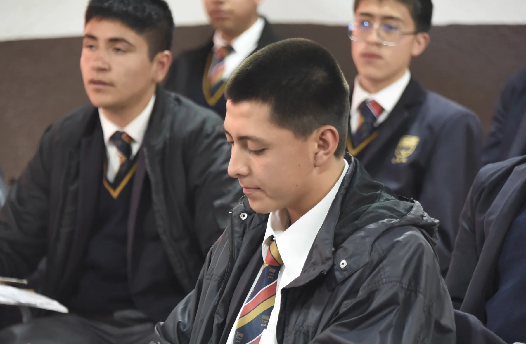 Alumnos del Centro Escolar Mimiahuapan durante una actividad académica